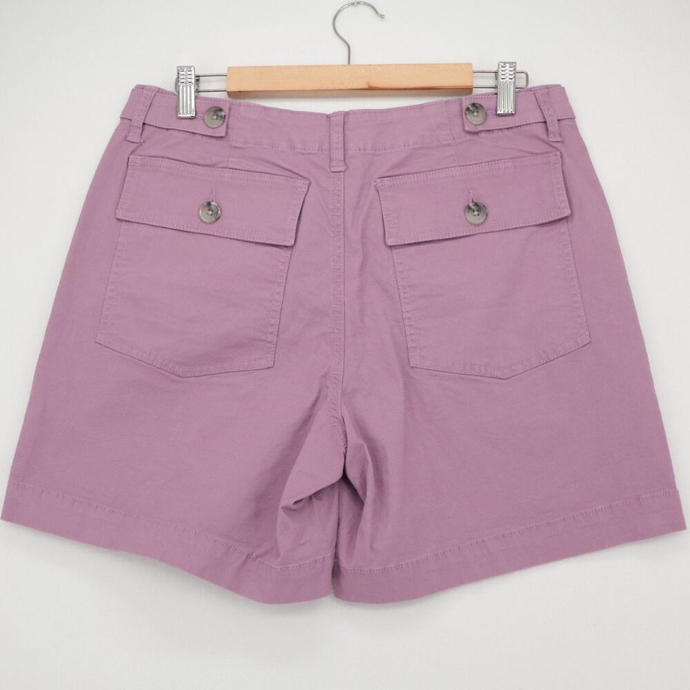 CABI Sz 6 Purple Shorts Stretch 7" Inseam Bermuda Mid Rise Flap Pockets Womens